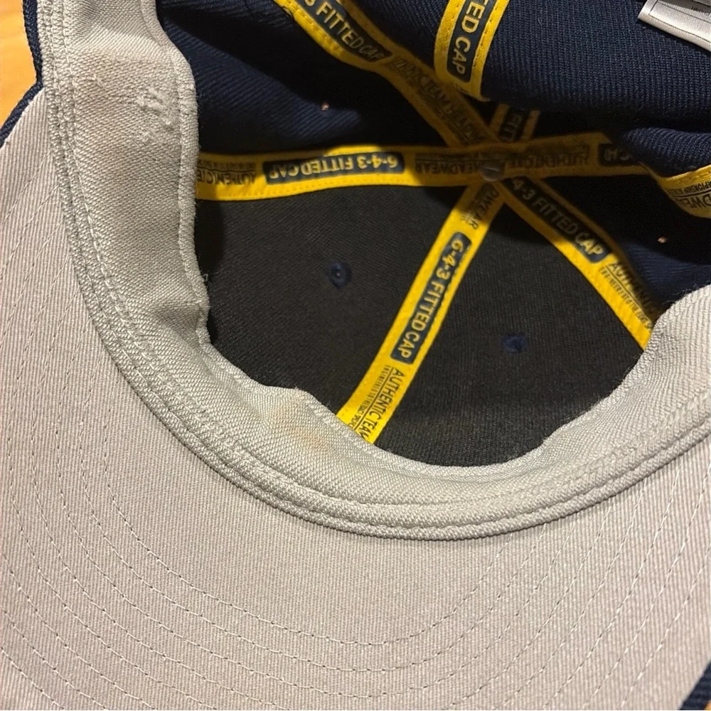 University of Michigan Nike fitted hat 7‎ 3/8